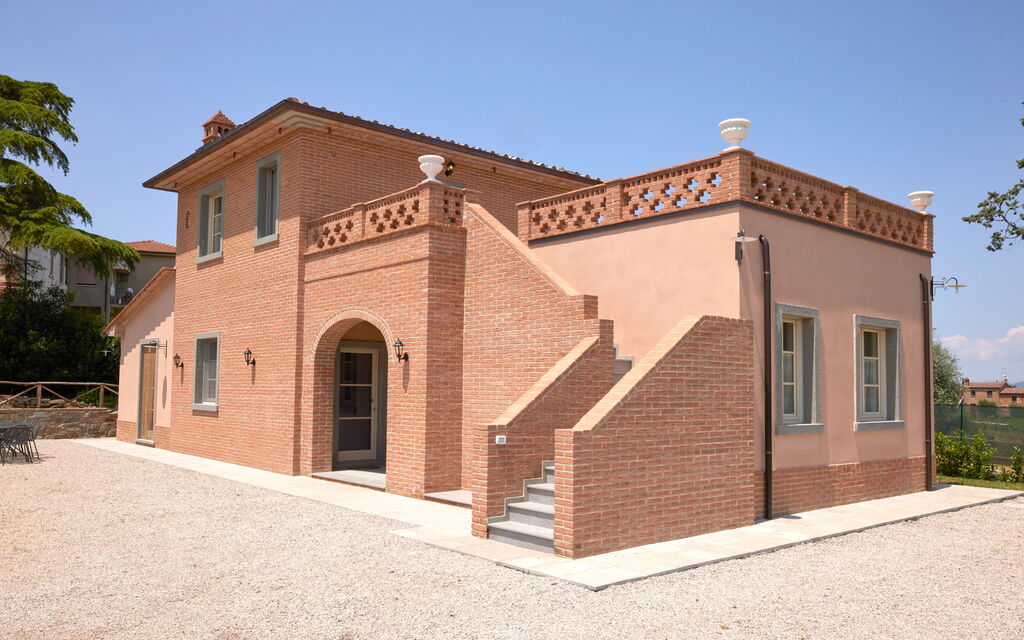 Villa Vigneto: Building Exterior, Main Entrance, Outdoor