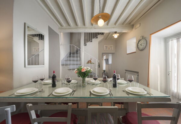 Villa Le Corchie: Esszimmer