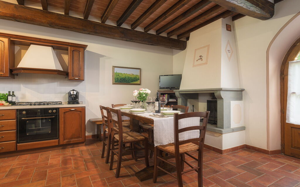 Casale Montanare: Dining Room, Kitchen