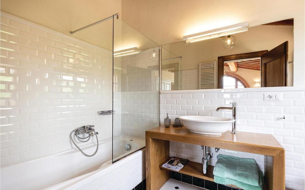 Villa Il Pozzo: Bathroom