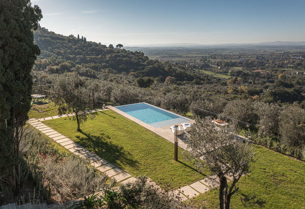 Villa Belvedere: Ansichten, Außen, Draussen, Garten, Schwimmbad