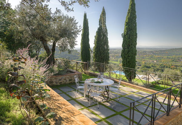 Villa Belvedere: Ansichten, Außen, Balkon / Terrasse / Patio, Draussen