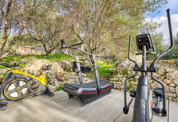 Villa Dominante: Building Exterior, Outdoor