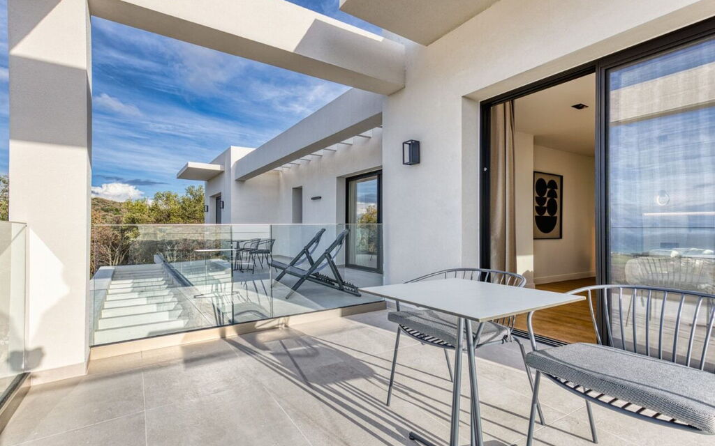 Villa Dominante: Building Exterior, Outdoor