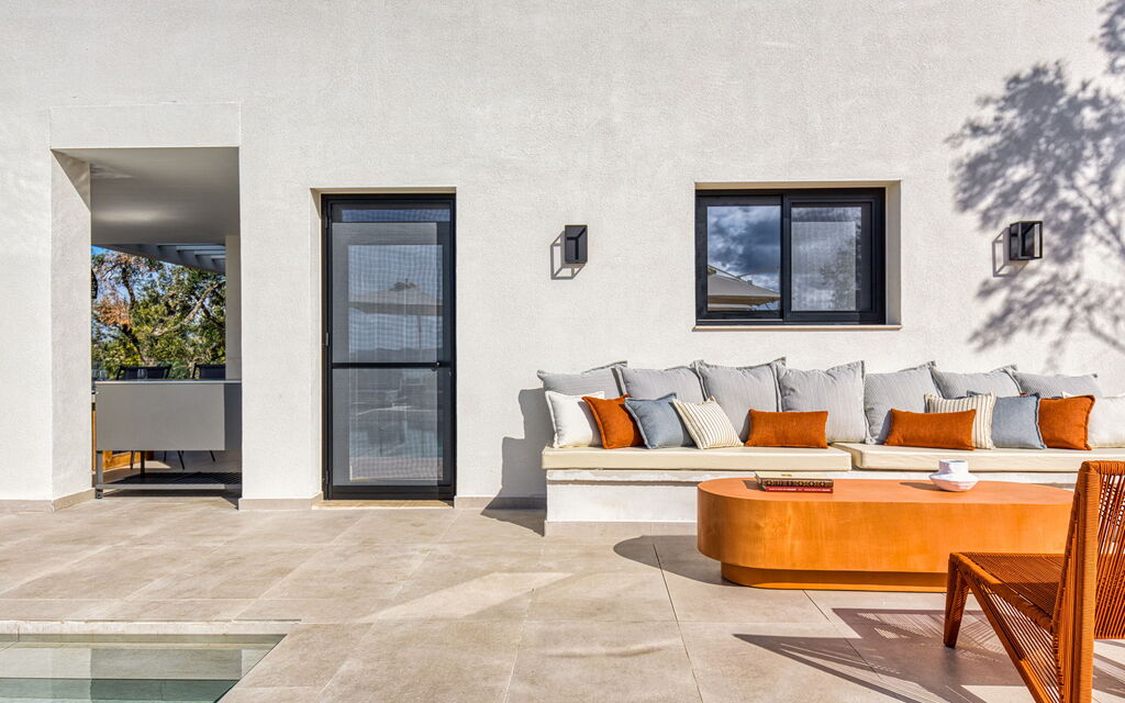 Villa Dominante: Building Exterior, Outdoor