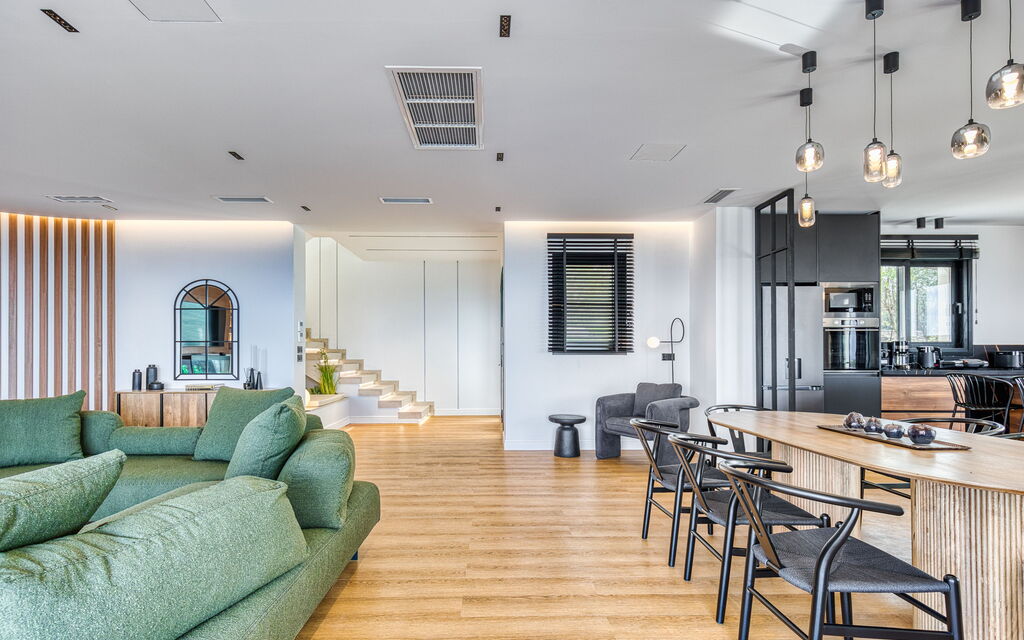 Villa Dominante: Kitchen, Living Room