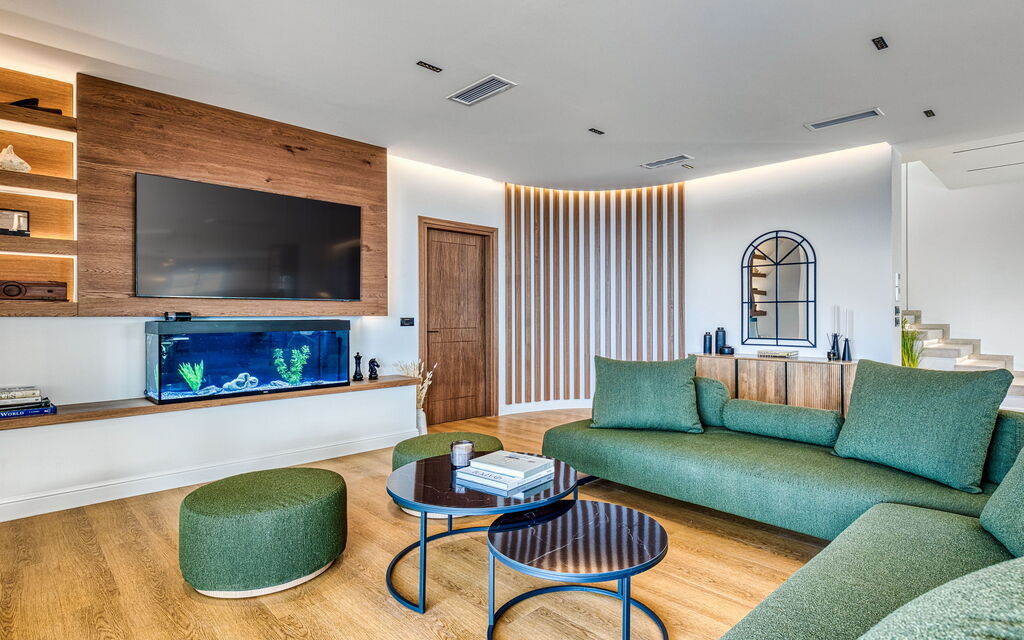 Villa Dominante: Living Room