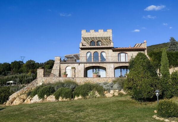 Villa Torresassa: Building Exterior, Garden, Outdoor