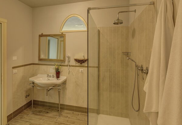 Villa Torresassa: Bathroom