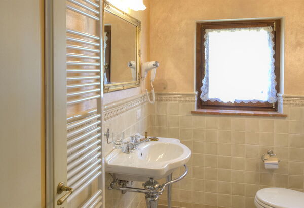 Villa Torresassa: Bathroom