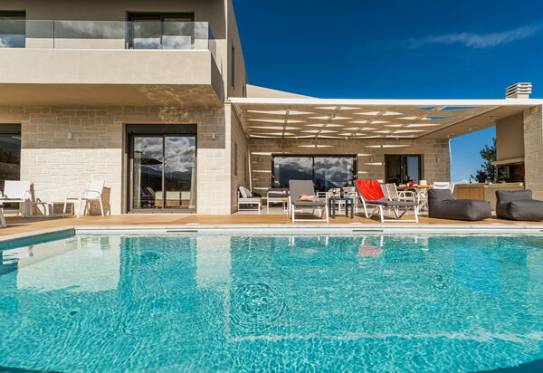 Villa Orientem Bis: Building Exterior, Outdoor, Pool