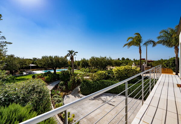 Villa Virginia: Ansichten, Außen, Draussen