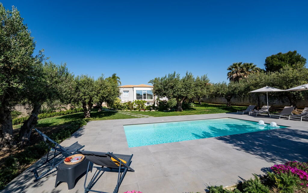 Villa Virginia: Building Exterior, Outdoor, Pool