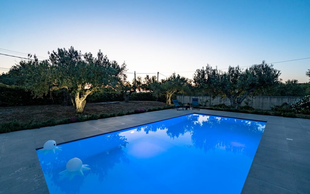 Villa Virginia: Building Exterior, Outdoor, Pool