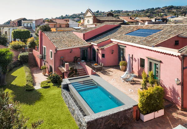 Micanera House: Außen, Draussen, Garten, Schwimmbad