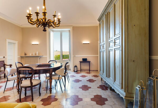 Micanera House: Esszimmer