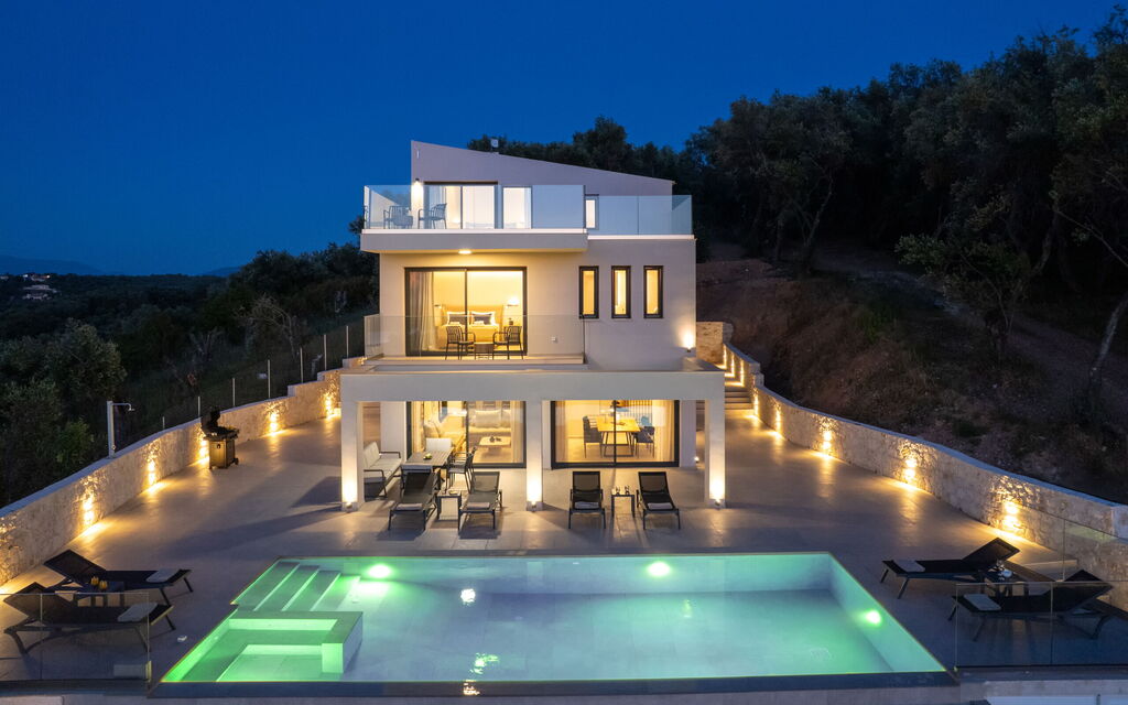 Villa Cocona: all'aperto, Esterni, Piscina