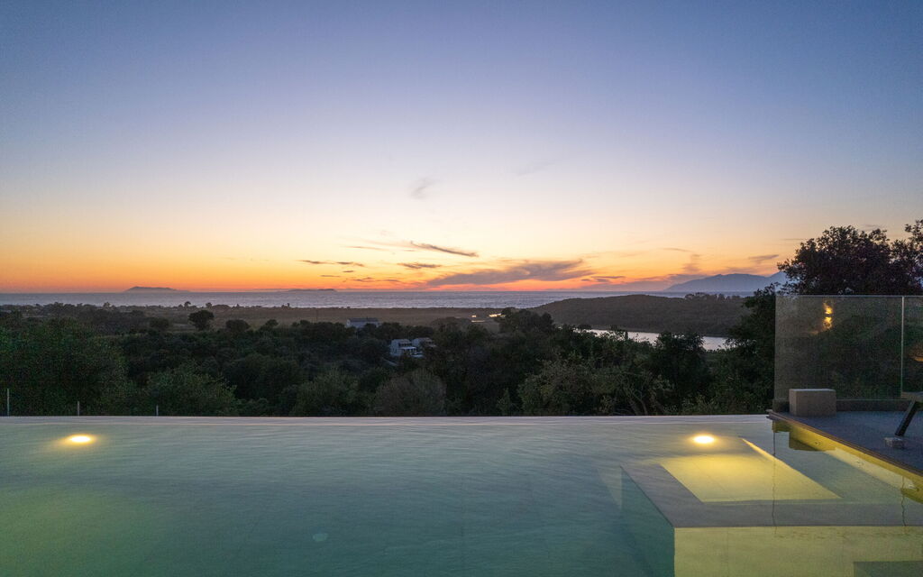 Villa Cocona: all'aperto, Esterni, Piscina, Vista Panoramica