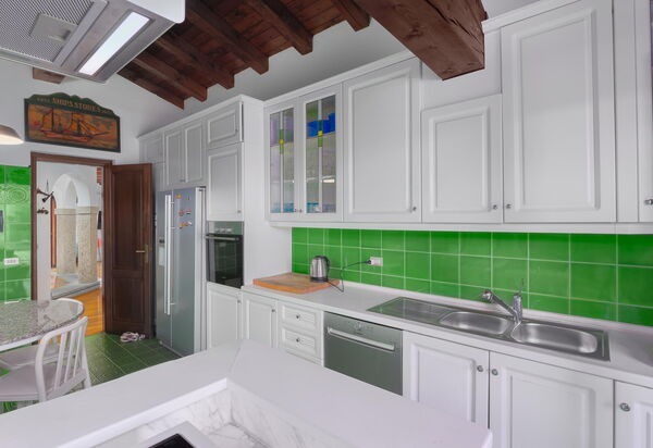 Villa Silenis: Küche