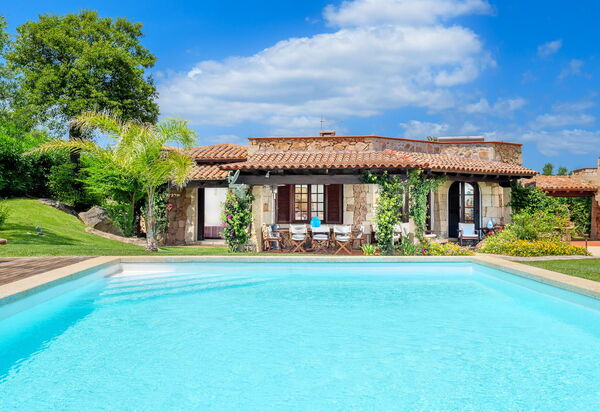 Villa Silenis: Außen, Draussen, Schwimmbad