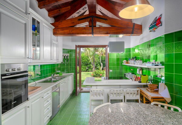 Villa Silenis: Küche