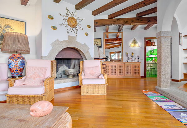 Villa Silenis: Wohnzimmer