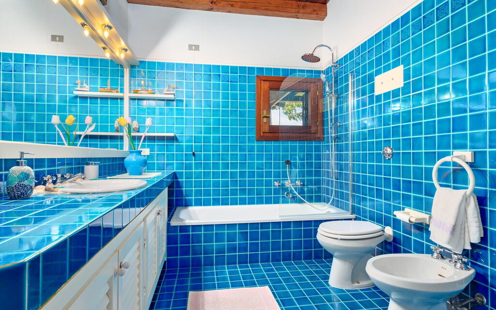 Villa Silenis: Bathroom