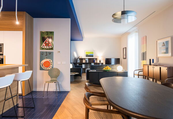 Monumento Apartament: Столовая