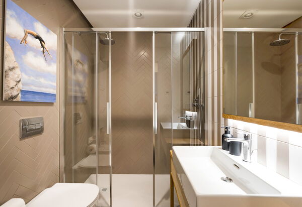 Monumento Apartament: Ванная комната