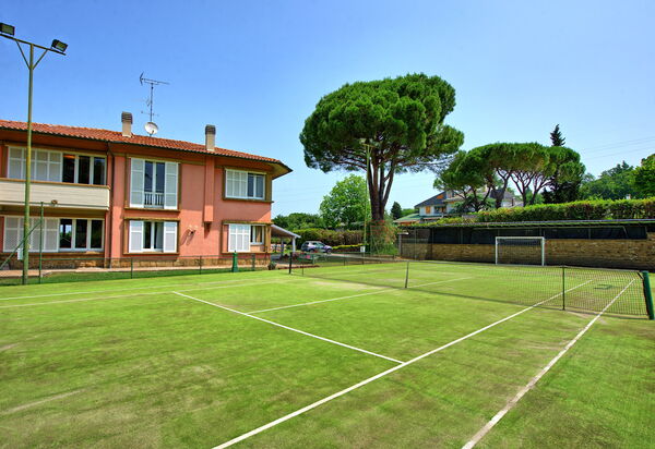 Villa Adriana: Außen, Draussen