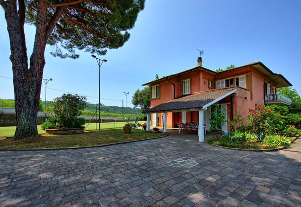 Villa Adriana: Außen, Draussen