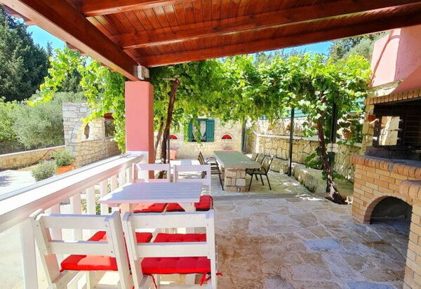 Villa Nikolas: Балкон / Терраса / Патио, Экстерьеры