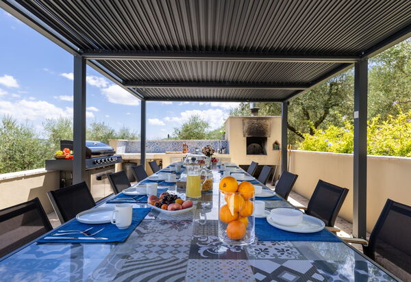 Villa Silvia: Balkon / Terrasse / Patio