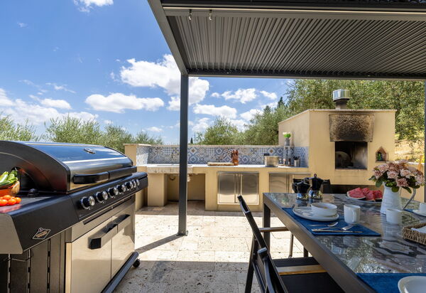 Villa Silvia: Balkon / Terrasse / Patio