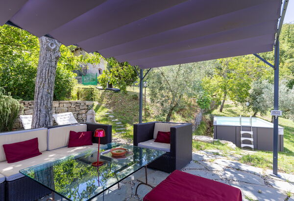 Villanova Lonciano - 2026: Außen, Draussen