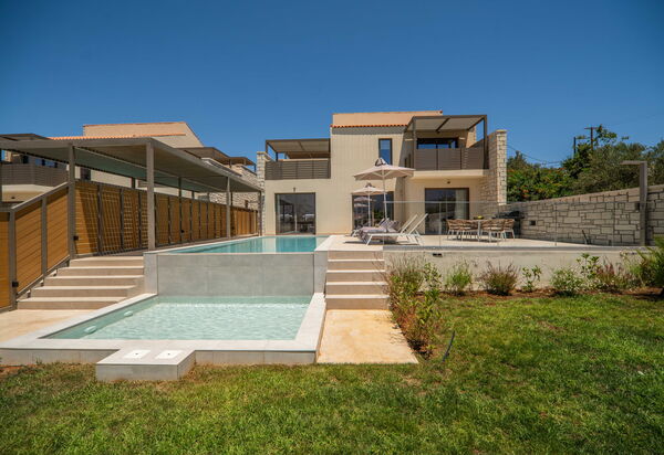 Villa Zen Chrysi: Have, pool, Udendørs, Udvendige