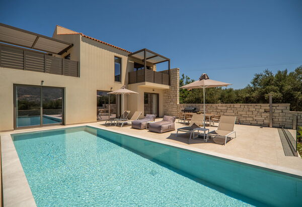 Villa Zen Chrysi: pool, Udendørs, Udvendige