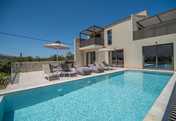 Villa Zen Aphrodite: pool, Udendørs, Udvendige