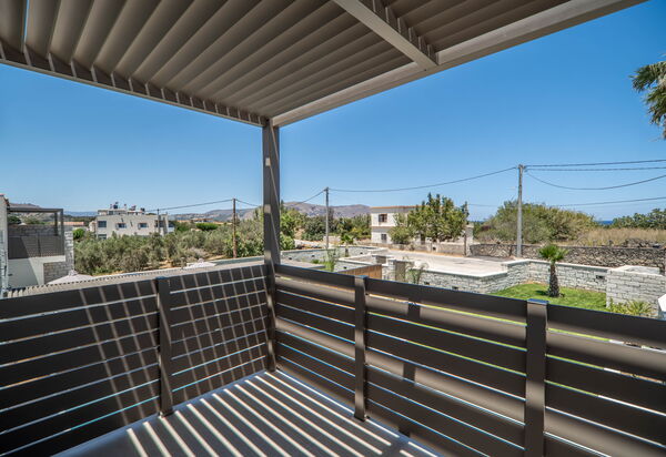 Villa Zen Hephaistos: Udendørs, Udvendige