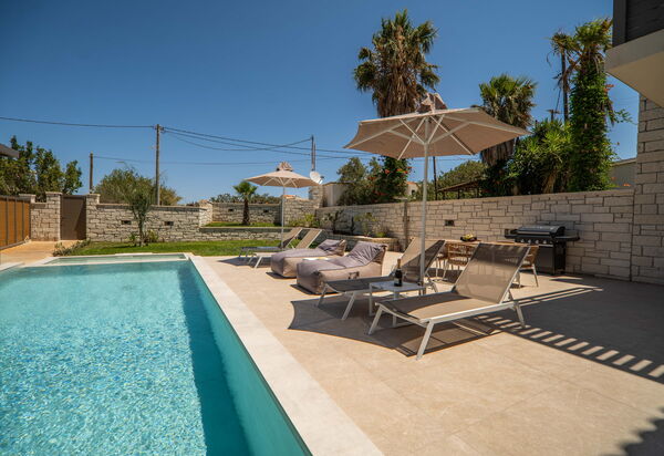 Villa Zen Hephaistos: pool, Udendørs, Udvendige