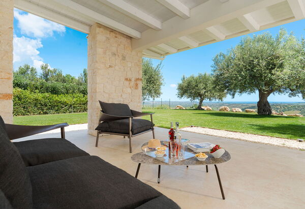 Netina Domus: Взгляды, Открытый