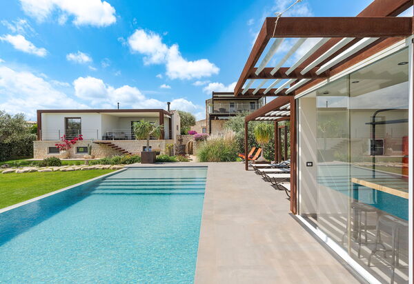 Corte Antigua: бассейн, Открытый, Сад, Экстерьеры