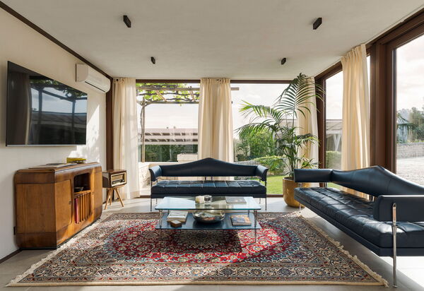 Corte Antigua: Гостиная