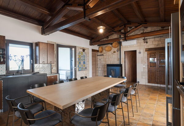 Corte Antigua: Кухня, Столовая