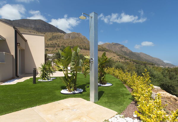 Villa Aversa: Ansichten, Außen, Draussen, Garten