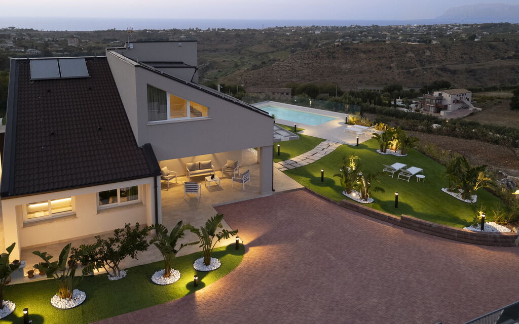 Villa Aversa: all'aperto, Esterni, Giardino, Piscina, Vista Panoramica