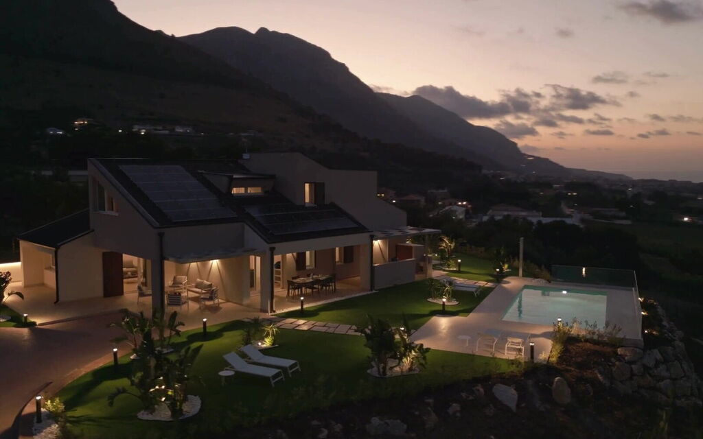 Villa Aversa: all'aperto, Esterni, Giardino, Piscina, Vista Panoramica