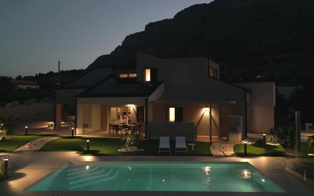 Villa Aversa: all'aperto, Esterni, Giardino, Piscina, Vista Panoramica