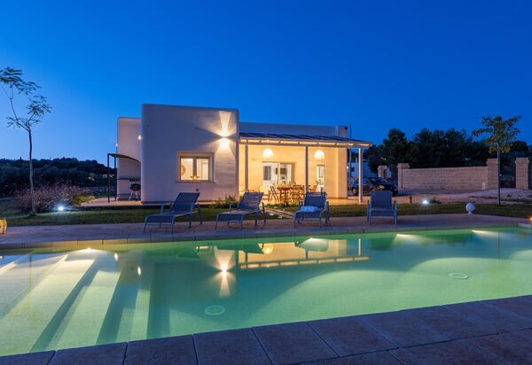 Villa Incantesimo: бассейн, Открытый, Экстерьеры