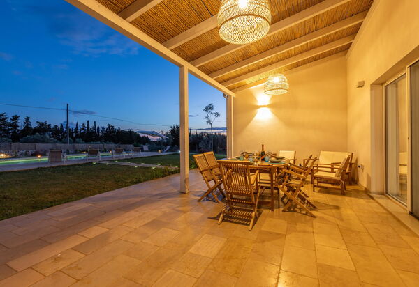 Villa Incantesimo: Балкон / Терраса / Патио, Взгляды, Открытый, Сад, Экстерьеры